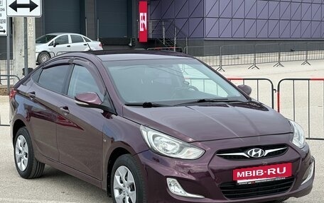 Hyundai Solaris II рестайлинг, 2011 год, 877 000 рублей, 3 фотография