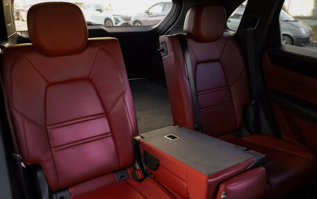 Porsche Cayenne III, 2019 год, 6 990 000 рублей, 28 фотография