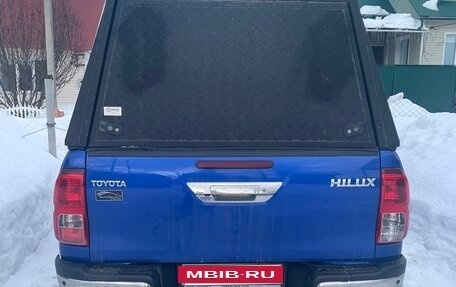 Toyota Hilux VIII, 2016 год, 3 000 000 рублей, 10 фотография