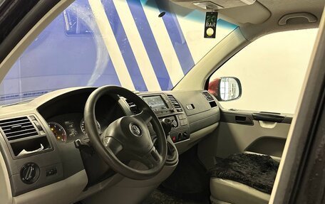Volkswagen Transporter T5 рестайлинг, 2013 год, 1 650 000 рублей, 6 фотография