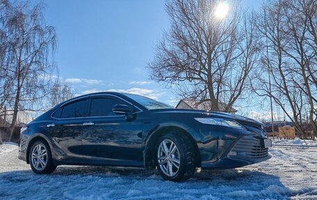 Toyota Camry, 2018 год, 2 990 000 рублей, 5 фотография