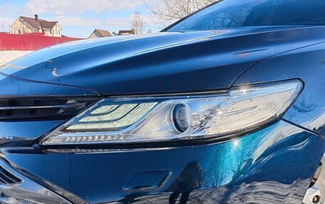 Toyota Camry, 2018 год, 2 990 000 рублей, 2 фотография