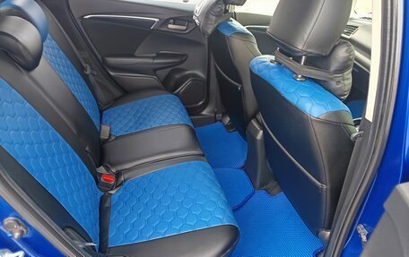 Honda Fit III, 2018 год, 1 300 000 рублей, 8 фотография