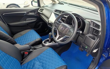 Honda Fit III, 2018 год, 1 300 000 рублей, 10 фотография