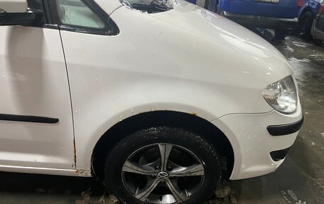 Volkswagen Touran III, 2010 год, 650 000 рублей, 9 фотография