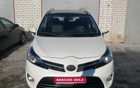 Toyota Verso I, 2014 год, 1 255 000 рублей, 17 фотография
