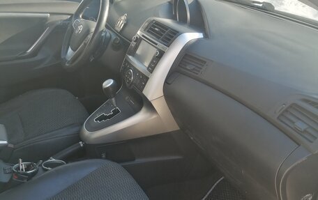 Toyota Verso I, 2014 год, 1 255 000 рублей, 37 фотография