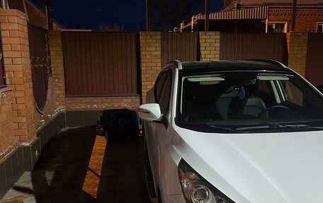 Hyundai ix35 I рестайлинг, 2011 год, 950 000 рублей, 3 фотография