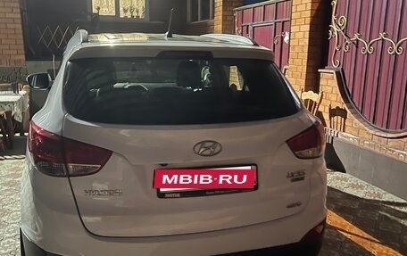 Hyundai ix35 I рестайлинг, 2011 год, 950 000 рублей, 4 фотография