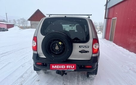 Chevrolet Niva I рестайлинг, 2019 год, 750 000 рублей, 2 фотография