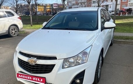 Chevrolet Cruze II, 2014 год, 820 000 рублей, 2 фотография