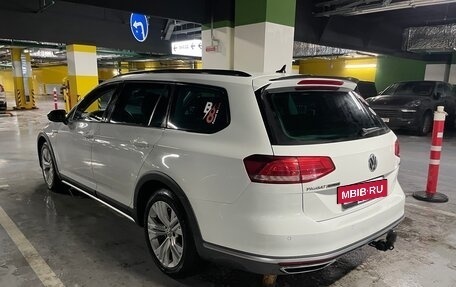 Volkswagen Passat B8 рестайлинг, 2019 год, 2 500 000 рублей, 3 фотография