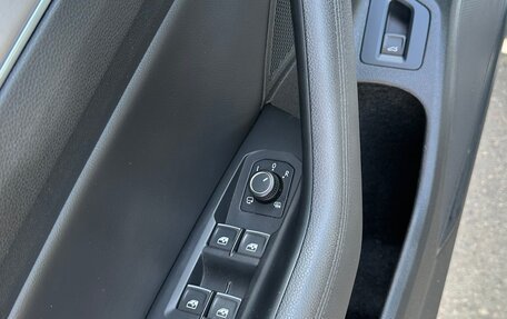 Volkswagen Passat B8 рестайлинг, 2019 год, 2 500 000 рублей, 13 фотография