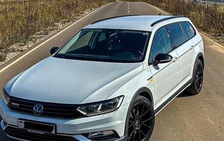 Volkswagen Passat B8 рестайлинг, 2019 год, 2 500 000 рублей, 31 фотография