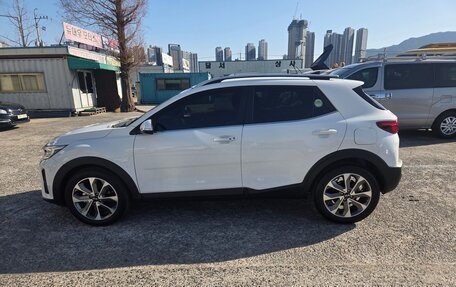 KIA Stonic, 2020 год, 1 250 000 рублей, 3 фотография