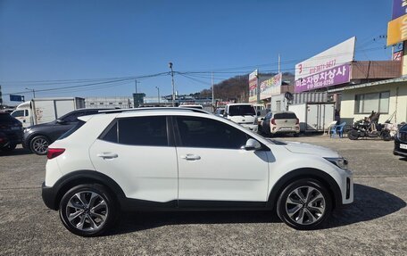 KIA Stonic, 2020 год, 1 250 000 рублей, 6 фотография