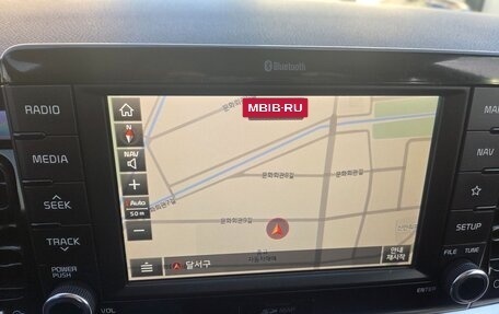 KIA Stonic, 2020 год, 1 250 000 рублей, 12 фотография