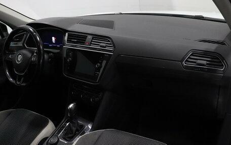 Volkswagen Tiguan II, 2020 год, 2 871 000 рублей, 9 фотография