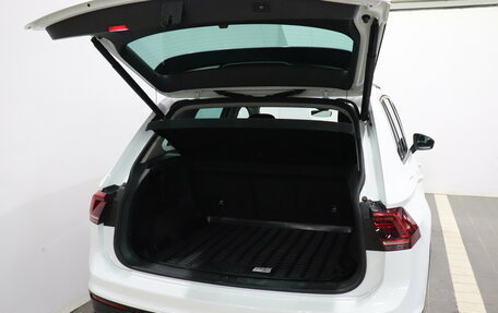 Volkswagen Tiguan II, 2020 год, 2 871 000 рублей, 16 фотография