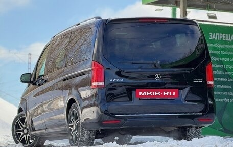 Mercedes-Benz V-Класс, 2017 год, 4 520 000 рублей, 7 фотография