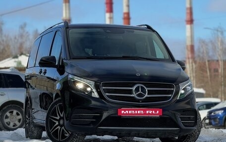 Mercedes-Benz V-Класс, 2017 год, 4 520 000 рублей, 3 фотография