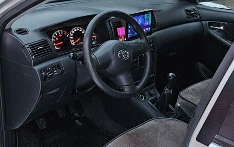 Toyota Corolla, 2004 год, 430 000 рублей, 9 фотография