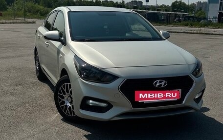 Hyundai Solaris II рестайлинг, 2018 год, 1 300 000 рублей, 2 фотография