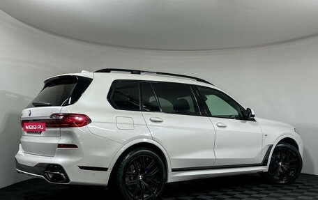 BMW X7, 2021 год, 7 597 000 рублей, 2 фотография