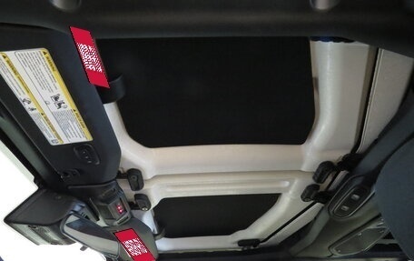 Jeep Wrangler, 2023 год, 6 750 000 рублей, 20 фотография