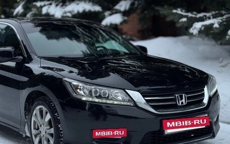 Honda Accord IX рестайлинг, 2013 год, 1 250 000 рублей, 3 фотография