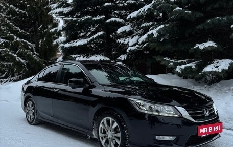 Honda Accord IX рестайлинг, 2013 год, 1 250 000 рублей, 4 фотография