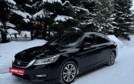 Honda Accord IX рестайлинг, 2013 год, 1 250 000 рублей, 8 фотография
