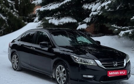 Honda Accord IX рестайлинг, 2013 год, 1 250 000 рублей, 2 фотография