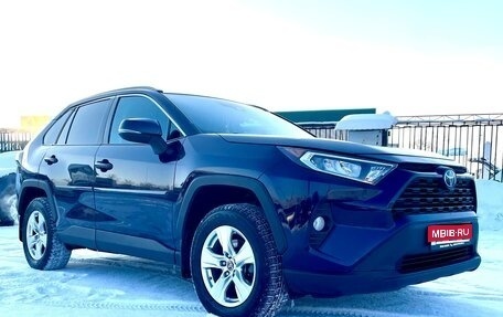 Toyota RAV4, 2021 год, 3 575 000 рублей, 1 фотография