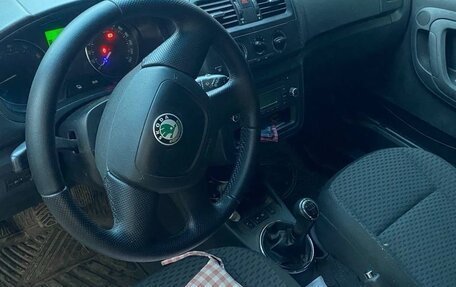 Skoda Fabia II, 2010 год, 399 990 рублей, 5 фотография