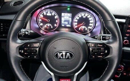 KIA Stonic, 2020 год, 1 700 000 рублей, 6 фотография