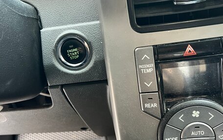 Toyota Voxy II, 2007 год, 1 300 000 рублей, 5 фотография