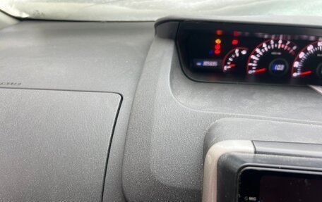 Toyota Voxy II, 2007 год, 1 300 000 рублей, 8 фотография