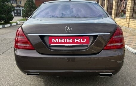 Mercedes-Benz S-Класс, 2010 год, 2 500 000 рублей, 5 фотография