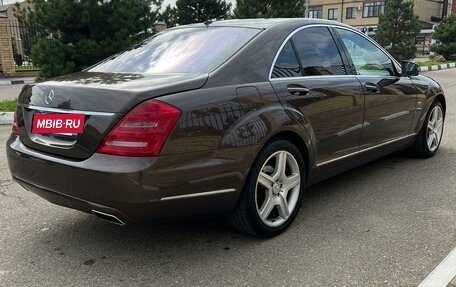Mercedes-Benz S-Класс, 2010 год, 2 500 000 рублей, 4 фотография