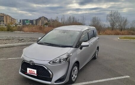 Toyota Sienta II, 2020 год, 1 450 000 рублей, 10 фотография