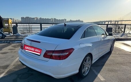 Mercedes-Benz E-Класс, 2013 год, 1 485 000 рублей, 3 фотография