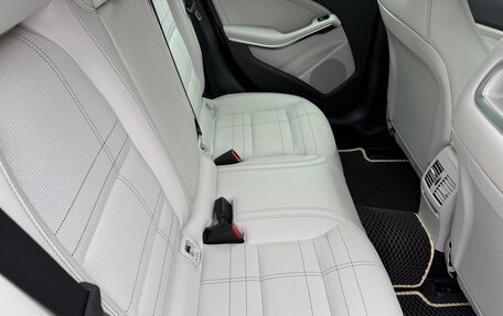 Mercedes-Benz GLA, 2015 год, 2 450 000 рублей, 13 фотография