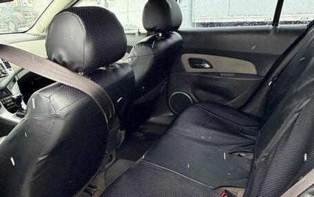 Chevrolet Cruze II, 2010 год, 600 000 рублей, 8 фотография