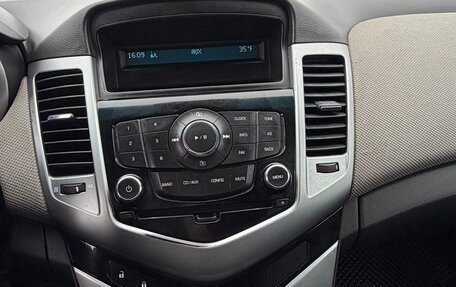 Chevrolet Cruze II, 2010 год, 600 000 рублей, 12 фотография