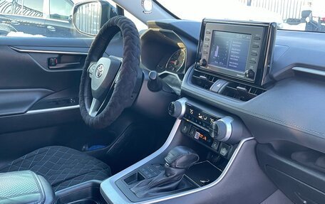 Toyota RAV4, 2021 год, 3 575 000 рублей, 29 фотография