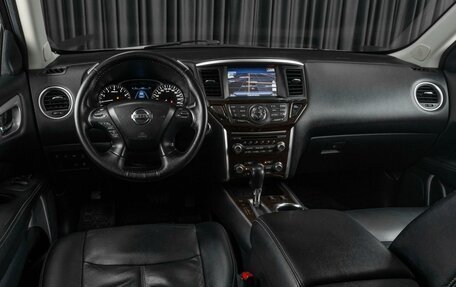 Nissan Pathfinder, 2015 год, 1 799 000 рублей, 6 фотография