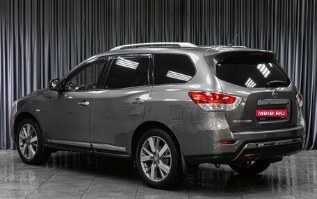 Nissan Pathfinder, 2015 год, 1 799 000 рублей, 2 фотография