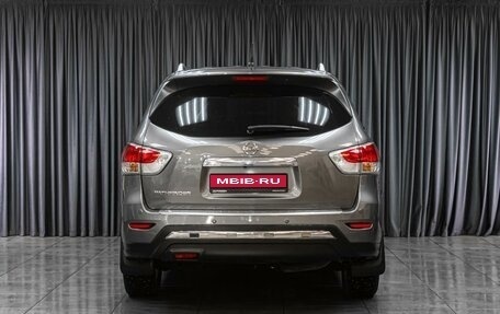 Nissan Pathfinder, 2015 год, 1 799 000 рублей, 4 фотография