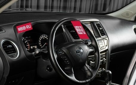 Nissan Pathfinder, 2015 год, 1 799 000 рублей, 22 фотография